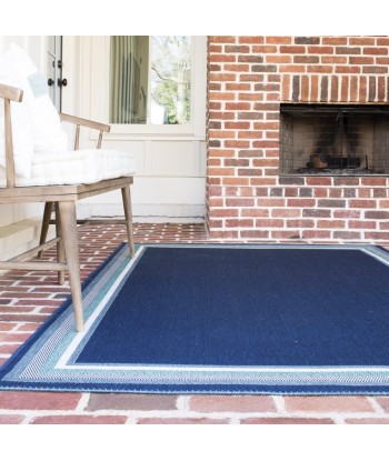 Tapis design intérieur extérieur résistant aux tâches et aux UV MARIN Voir les baskets